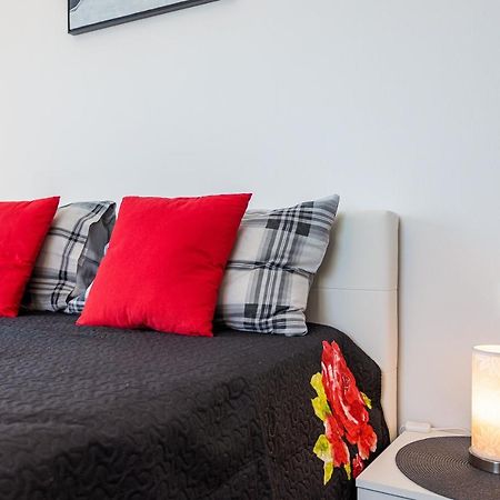 Apartment M****, New City Apartment + Parking Πούλα Εξωτερικό φωτογραφία