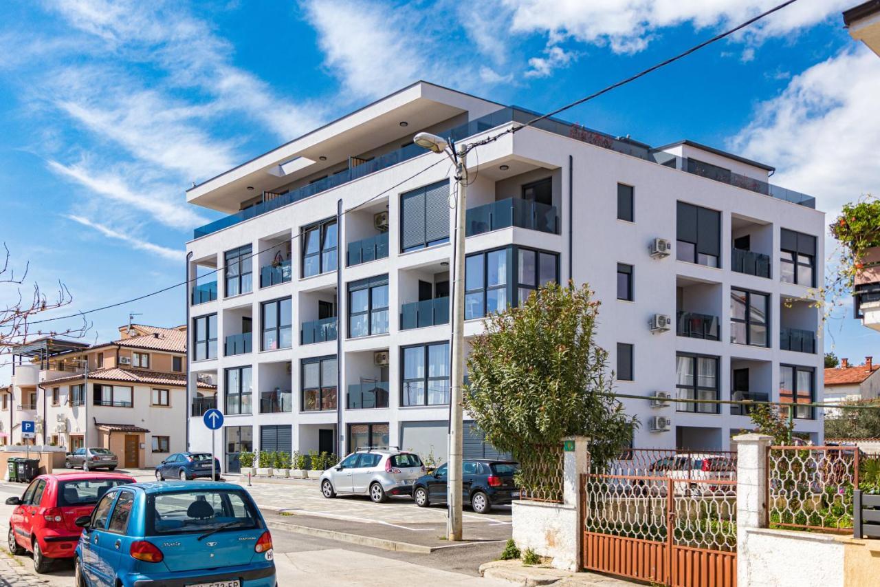 Apartment M****, New City Apartment + Parking Πούλα Εξωτερικό φωτογραφία