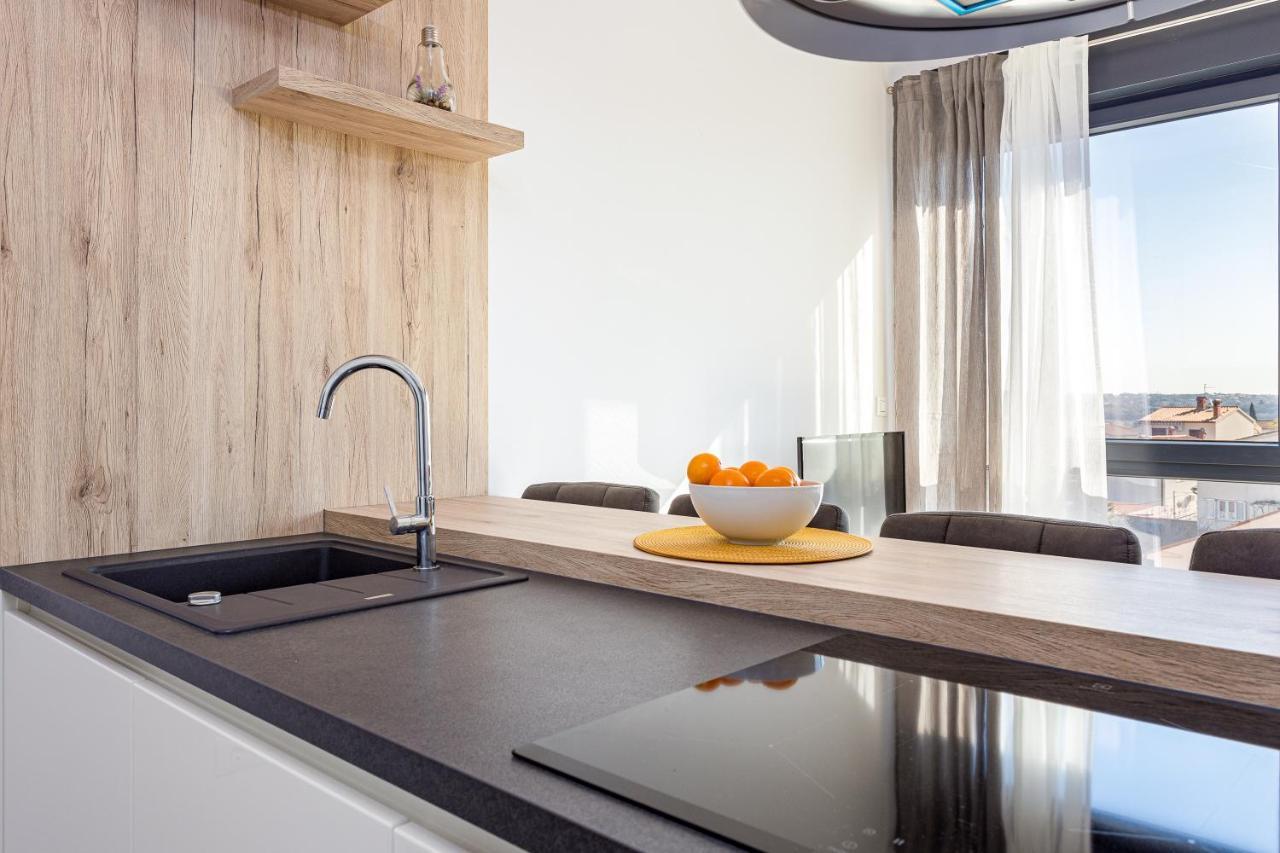Apartment M****, New City Apartment + Parking Πούλα Εξωτερικό φωτογραφία
